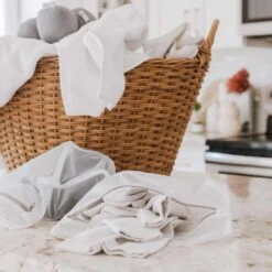 Full Circle Loads Of Fun White Plastic Collapsible Laundry Wash Bag -Oolys Shop 715de7b3 343d 4636 8f32 b9e0b02507d6